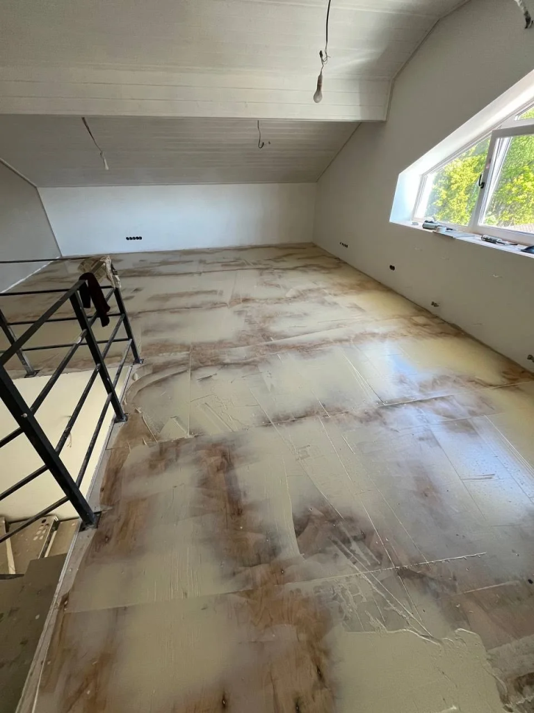 фанера протянута клеем.png