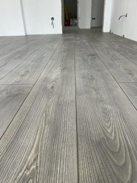 Ламинат Westerhof Gloria Карпат (6001) 1380х190х12 мм