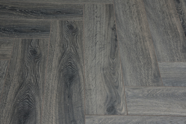 Ламинат Kronotex Herringbone 10mm D4167 Дуб Престиж серый