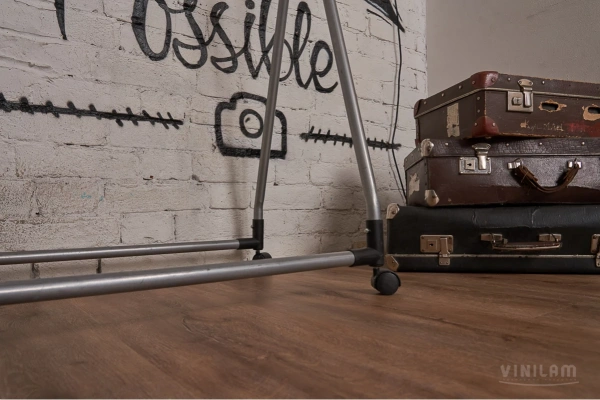 Кварцвиниловая плитка VINILAM Cork Дуб Турне 10038