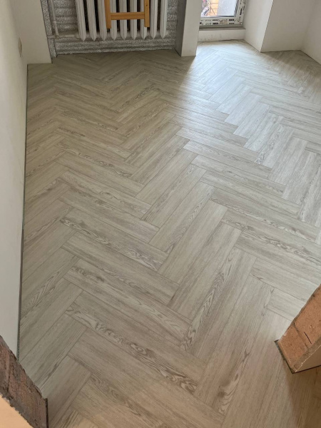 Кварцвиниловая плитка (Елочка) Alpine Floor PARQUET LIGHT ECO 13-4 Дуб Арктик