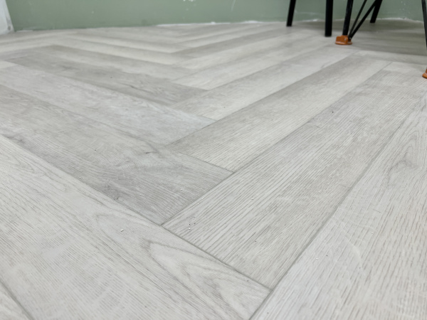 SPC ламинат My Step Aqua 4 Ёлка Thur (Тур) MSA 27