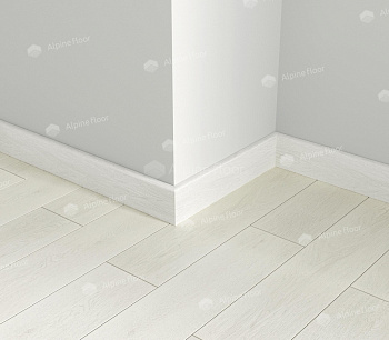 Плинтус Alpine Floor Parquet Light Белый SK 13-0