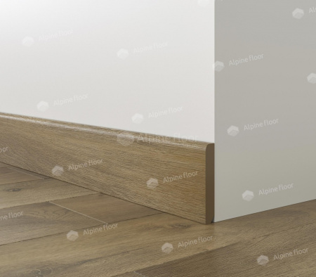 Плинтус Alpine Floor Parquet Light Дуб Насыщенный SK 13-7