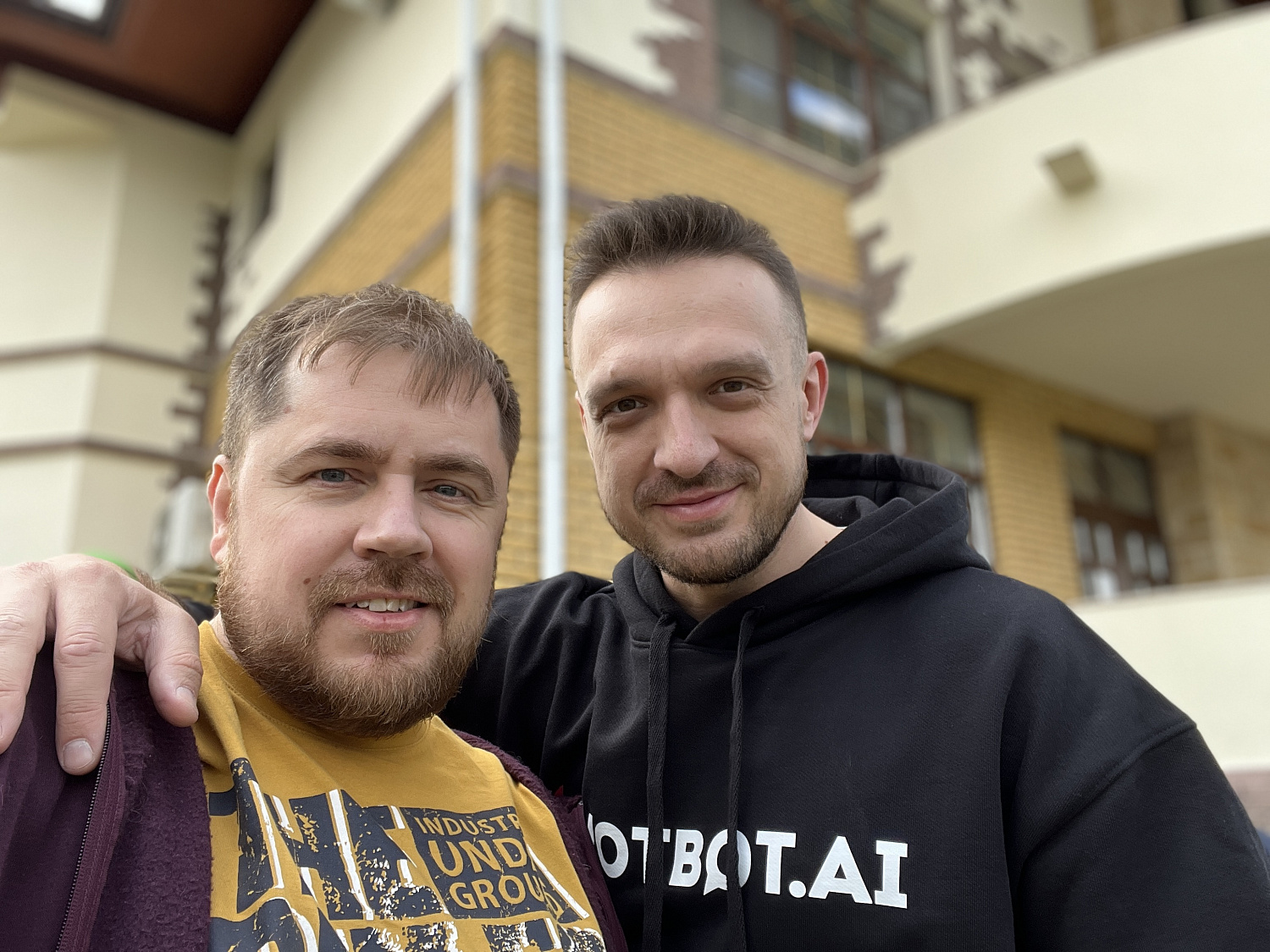 Провели весенний корпоратив нашей большой и дружной командой Роман по полам